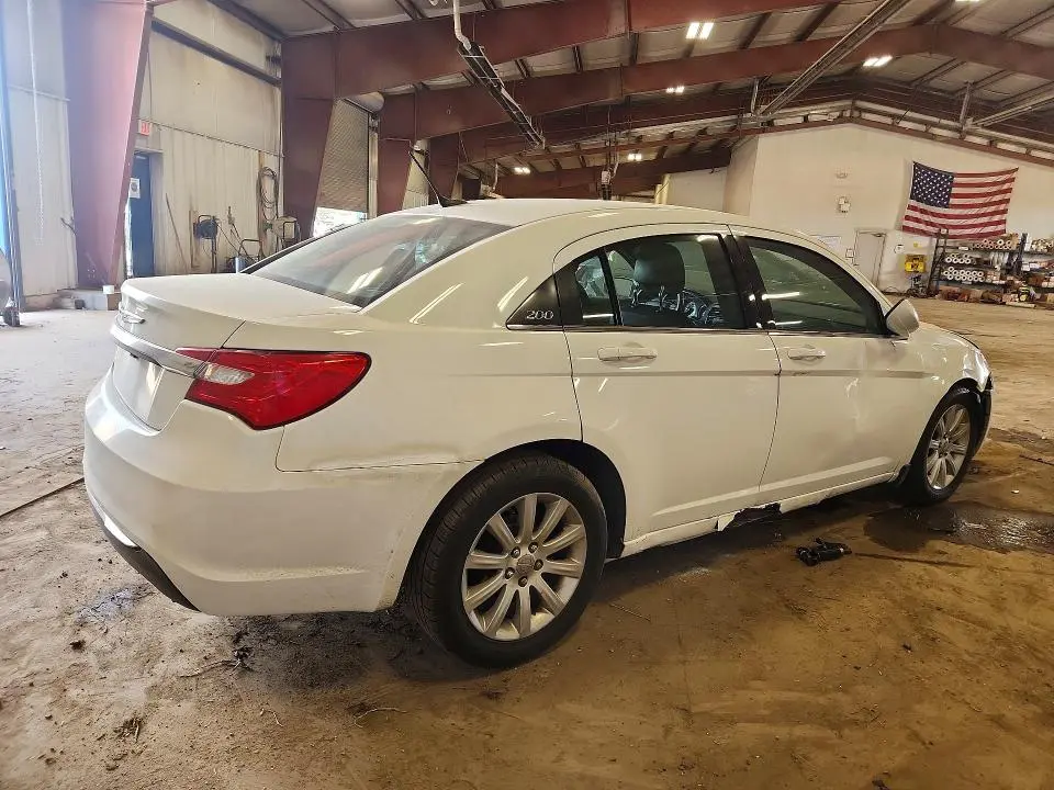 2014 CHRYSLER 200 LX  