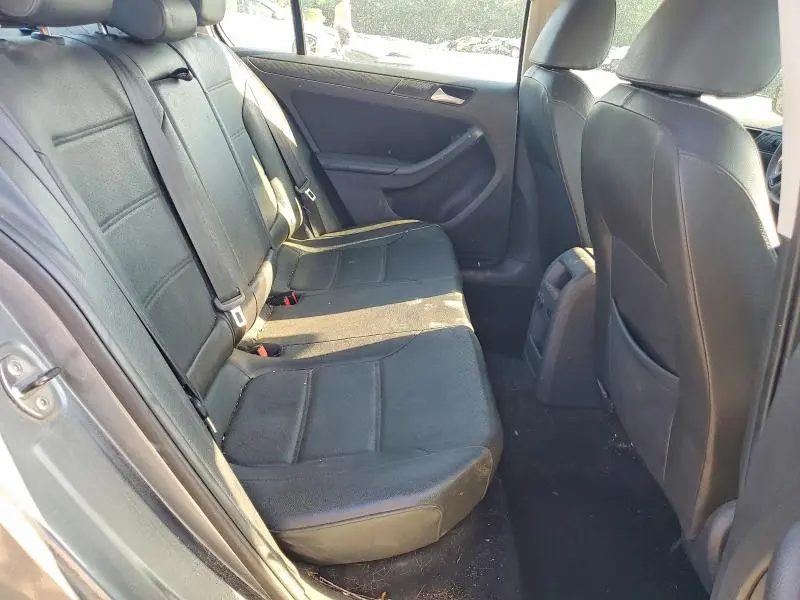 2014 VOLKSWAGEN JETTA SE  