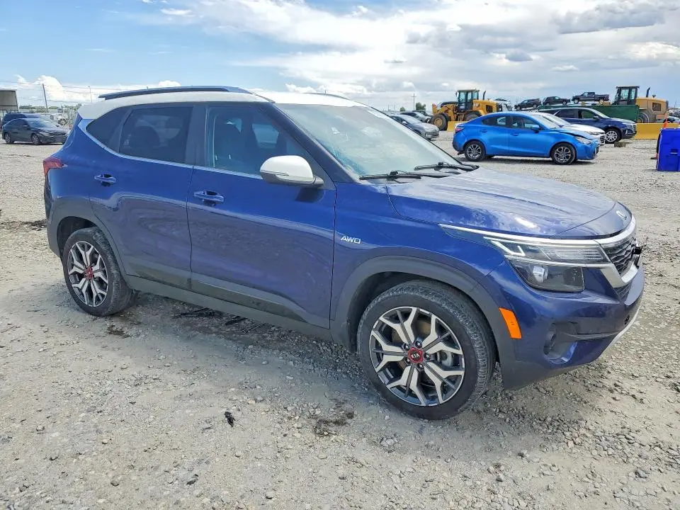 2021 KIA SELTOS S  
