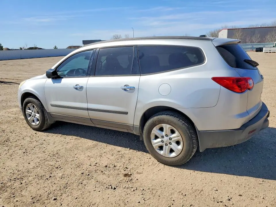 2011 CHEVROLET TRAVERSE LS  