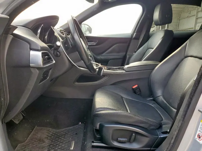 2017 JAGUAR F-PACE PREMIUM  