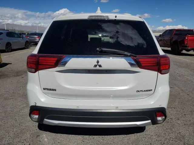 2017 MITSUBISHI OUTLANDER ES
