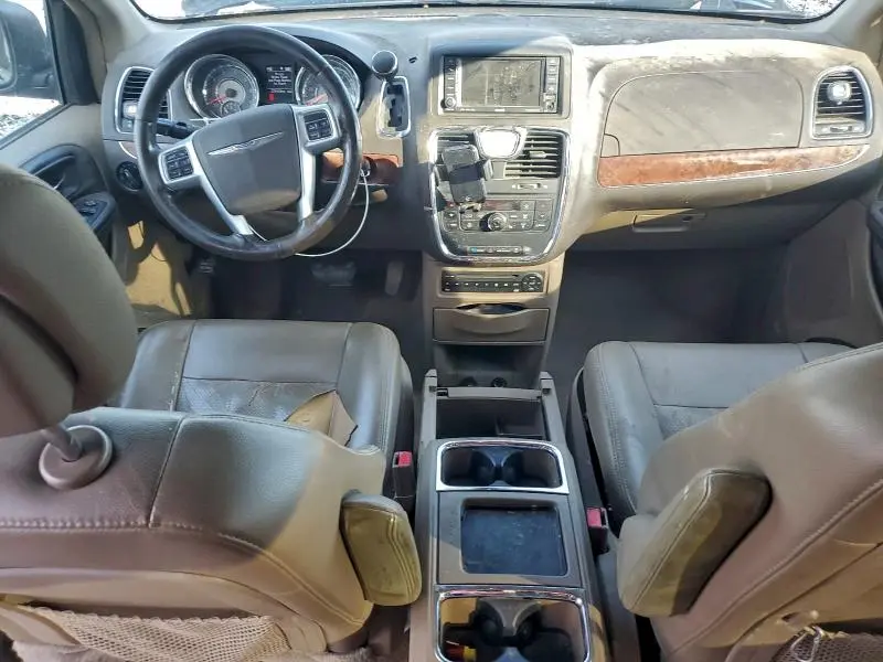 2011 CHRYSLER TOWN & COUNTRY TOURING L  