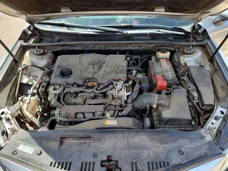 2018 TOYOTA CAMRY SE  