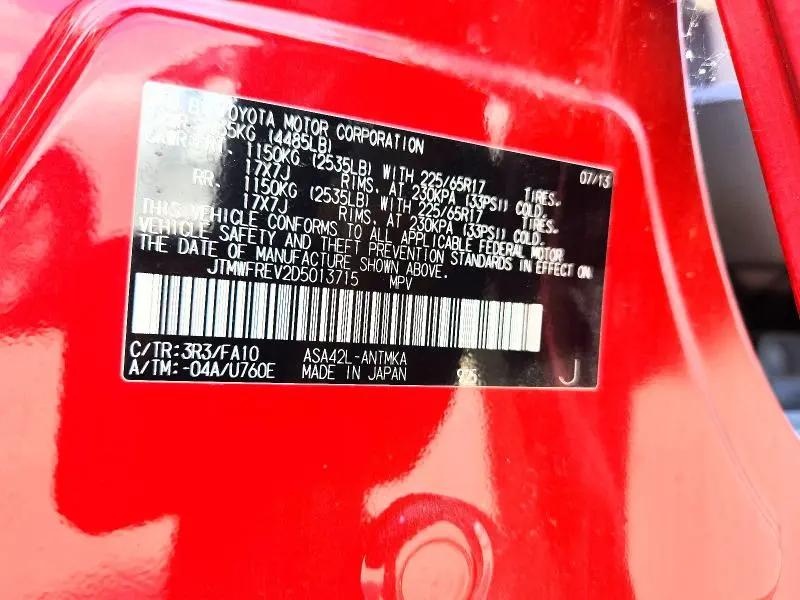 2013 TOYOTA RAV4 XLE  