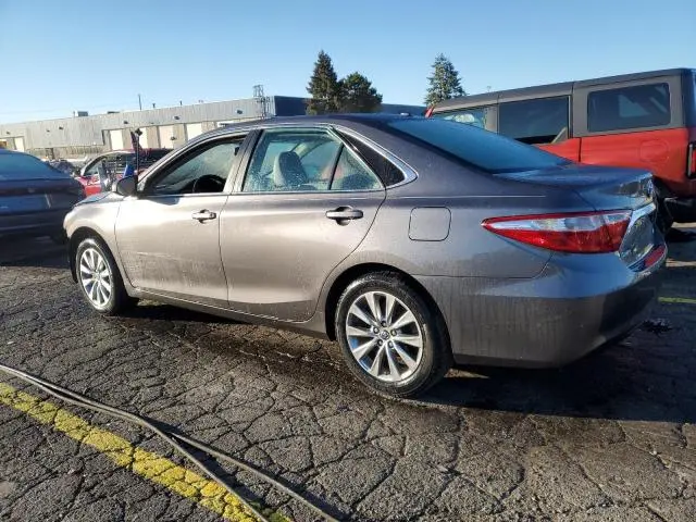 2016 TOYOTA CAMRY LE  