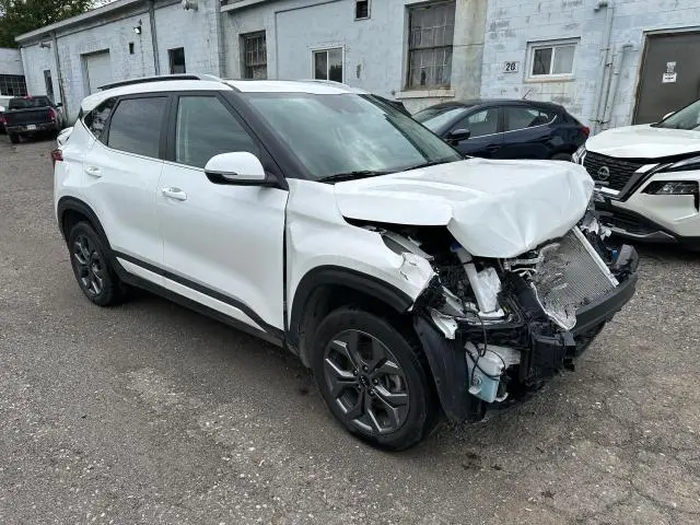 2025 KIA SELTOS S  