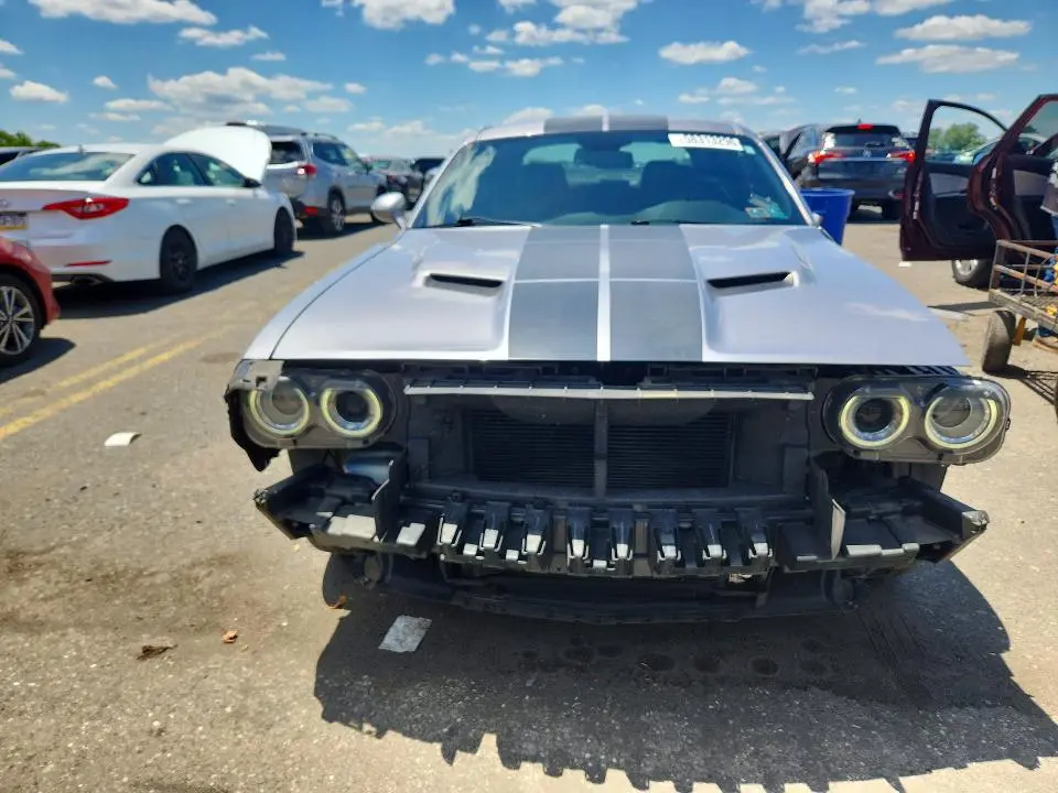 2017 DODGE CHALLENGER SXT  