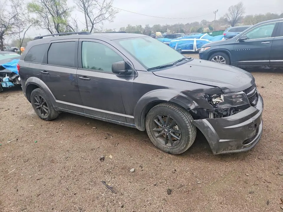 2020 DODGE JOURNEY SE  
