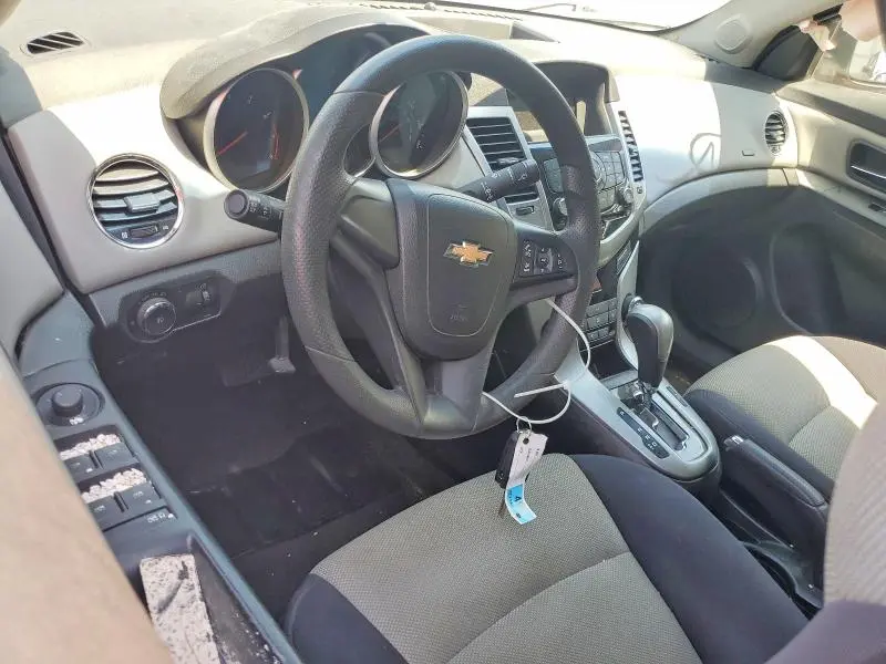 2012 CHEVROLET CRUZE LS  