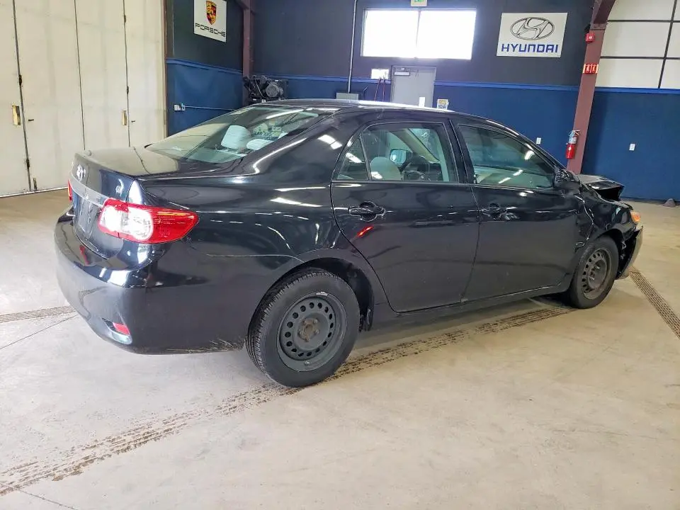 2011 TOYOTA COROLLA LE  