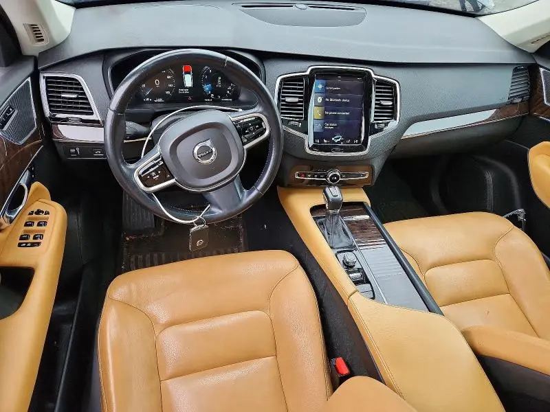 2016 VOLVO XC90 T6  