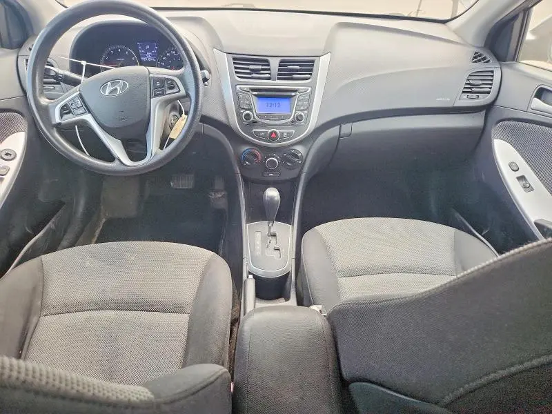 2012 HYUNDAI ACCENT GS  