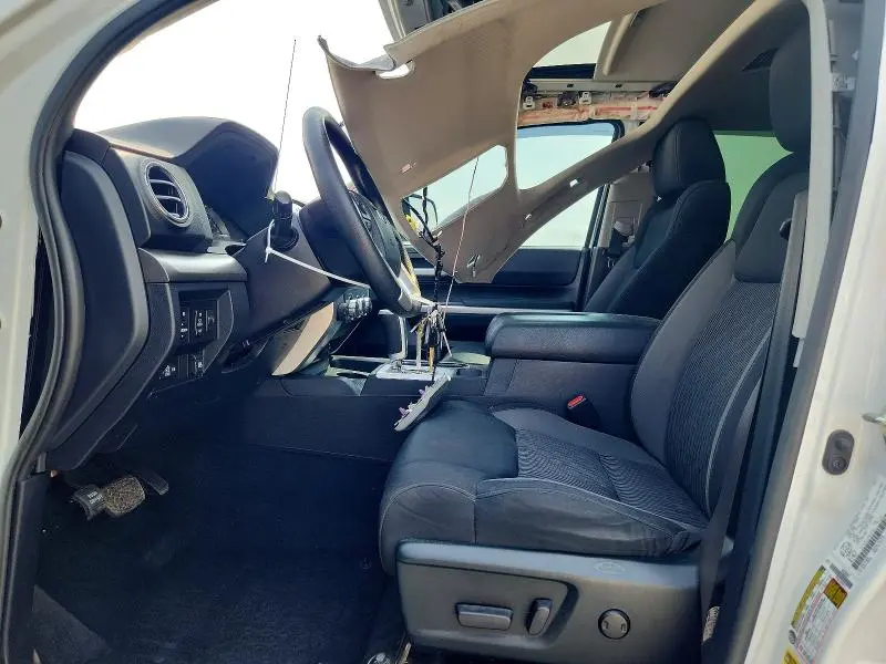 2017 TOYOTA TUNDRA SR5  