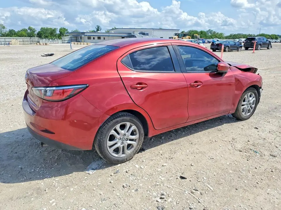 2018 TOYOTA YARIS IA BASE  