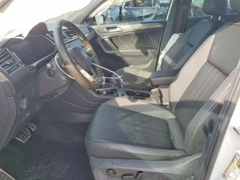 2023 VOLKSWAGEN TIGUAN SE R-LINE BLACK  