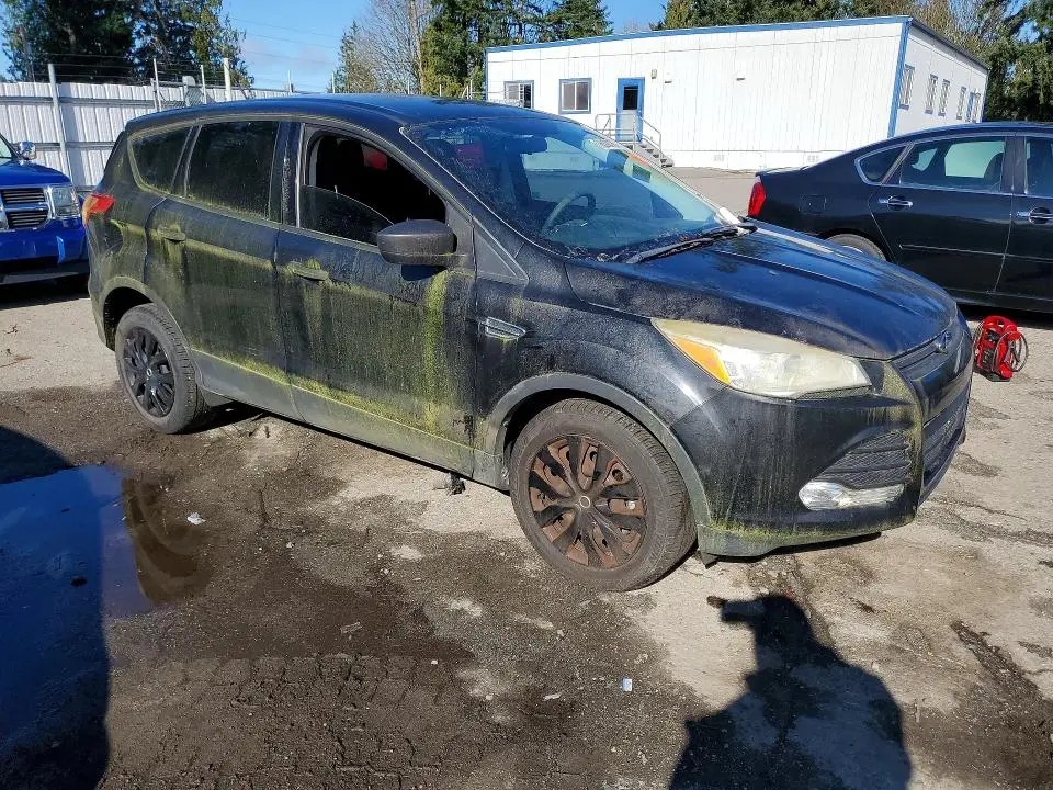 2014 FORD ESCAPE S  