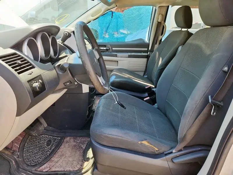 2010 DODGE GRAND CARAVAN SE  