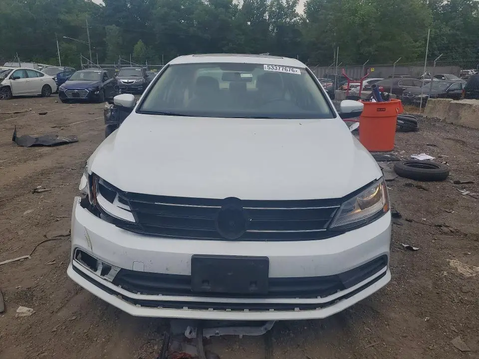 2017 VOLKSWAGEN JETTA SE  