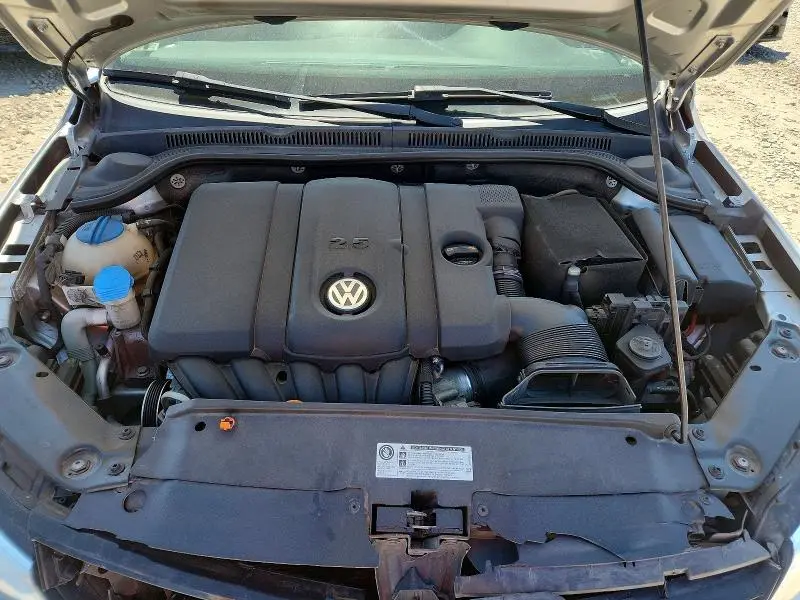 2012 VOLKSWAGEN JETTA SE  