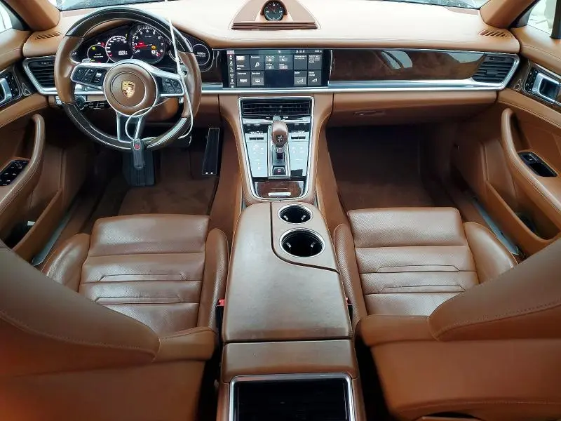 2018 PORSCHE PANAMERA 4S  