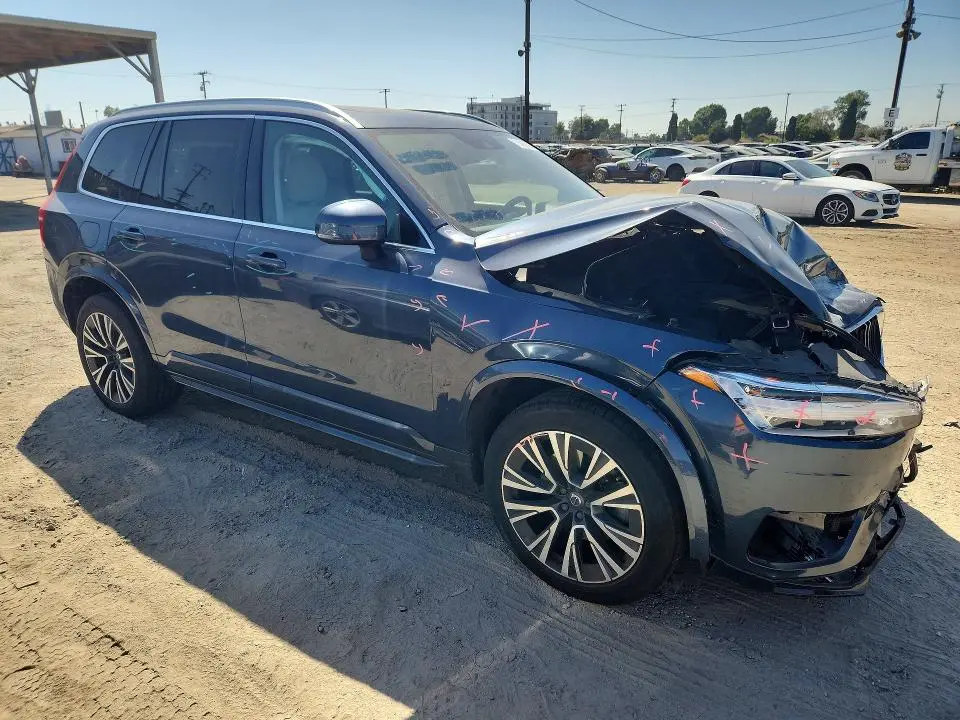 2020 VOLVO XC90 T5 MOMENTUM  