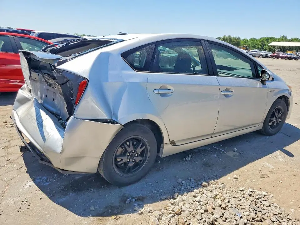 2010 TOYOTA PRIUS III  