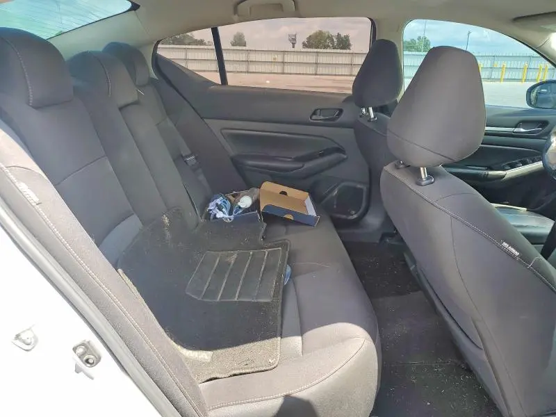 2023 NISSAN ALTIMA SV  