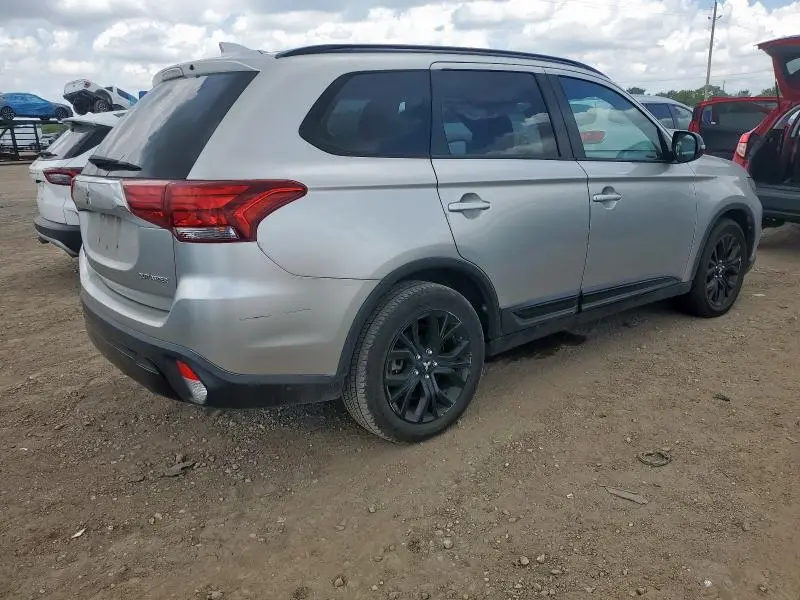 2019 MITSUBISHI OUTLANDER SE  
