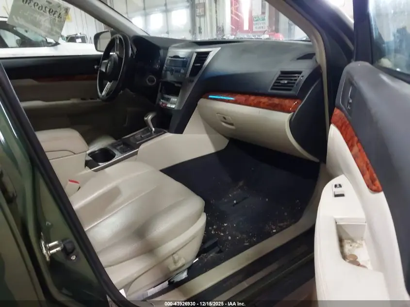 2010 SUBARU OUTBACK 2.5I LIMITED