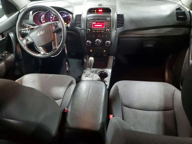 2011 KIA SORENTO LX  