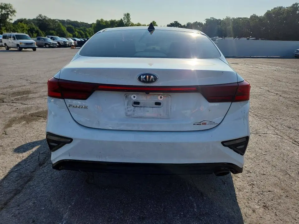 2019 KIA FORTE LXS  