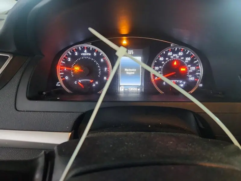 2015 TOYOTA CAMRY LE  