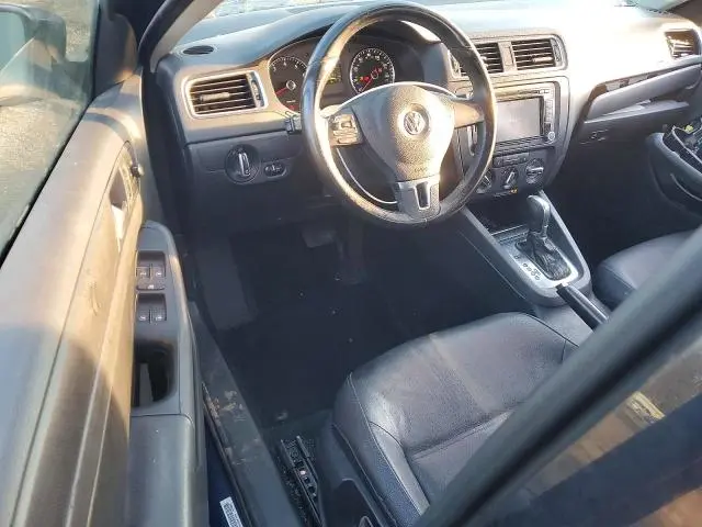 2012 VOLKSWAGEN JETTA   
