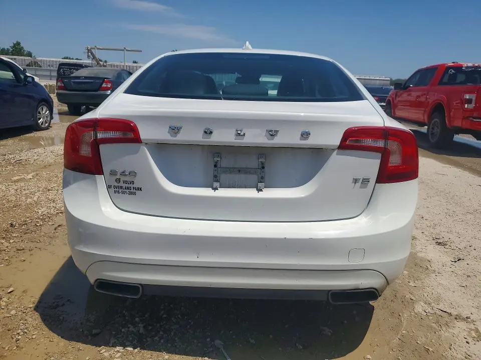 2016 VOLVO S60   