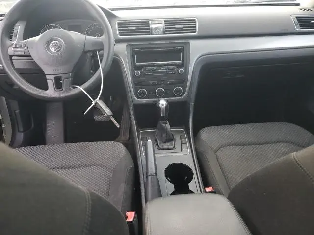 2012 VOLKSWAGEN PASSAT S  