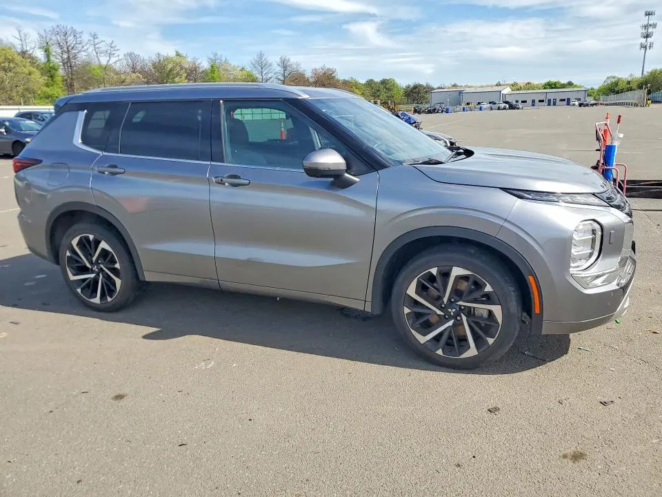 2022 MITSUBISHI OUTLANDER SEL  