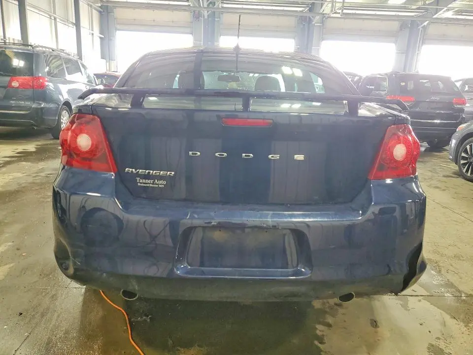 2013 DODGE AVENGER SE  