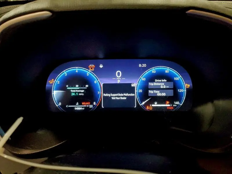 2024 TOYOTA HIGHLANDER LE  