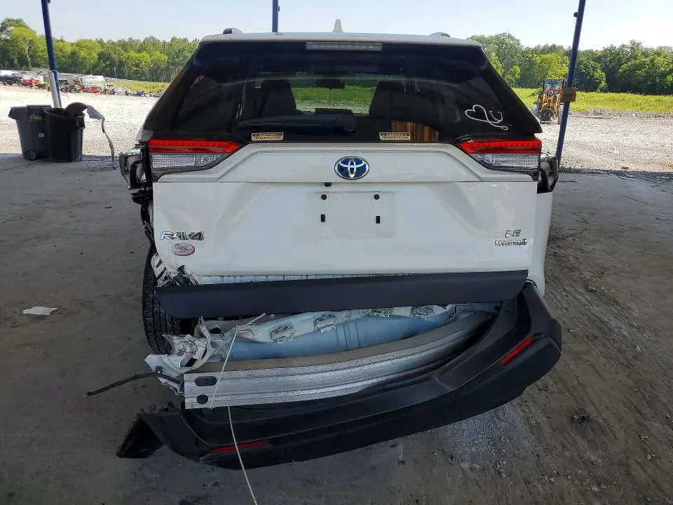 2021 TOYOTA RAV4 LE  