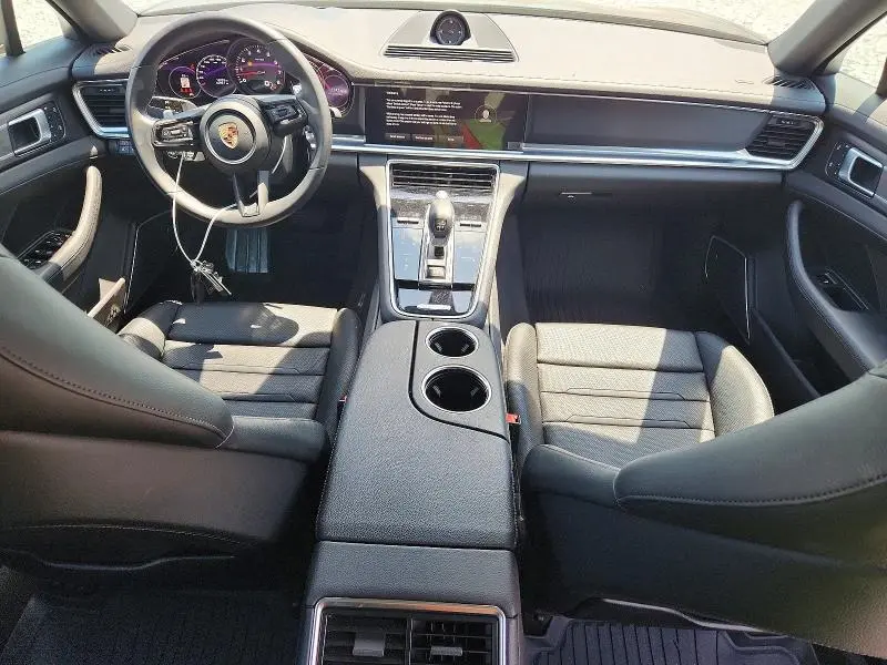 2023 PORSCHE PANAMERA BASE  