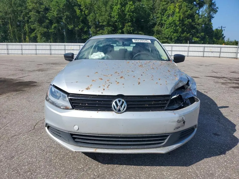 2014 VOLKSWAGEN JETTA BASE  