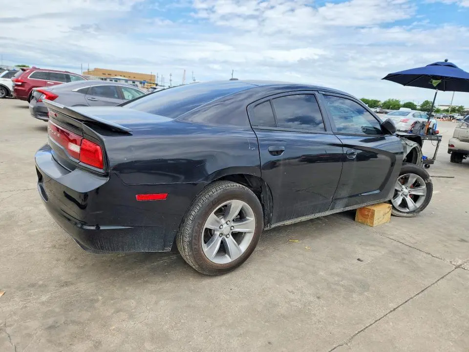2013 DODGE CHARGER SXT  
