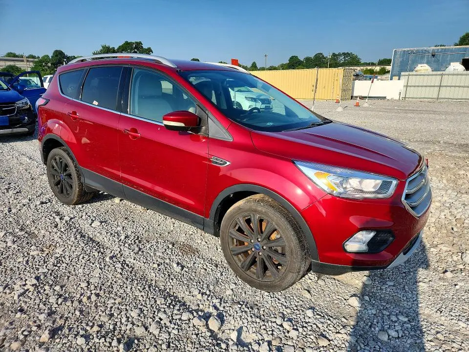 2017 FORD ESCAPE TITANIUM  
