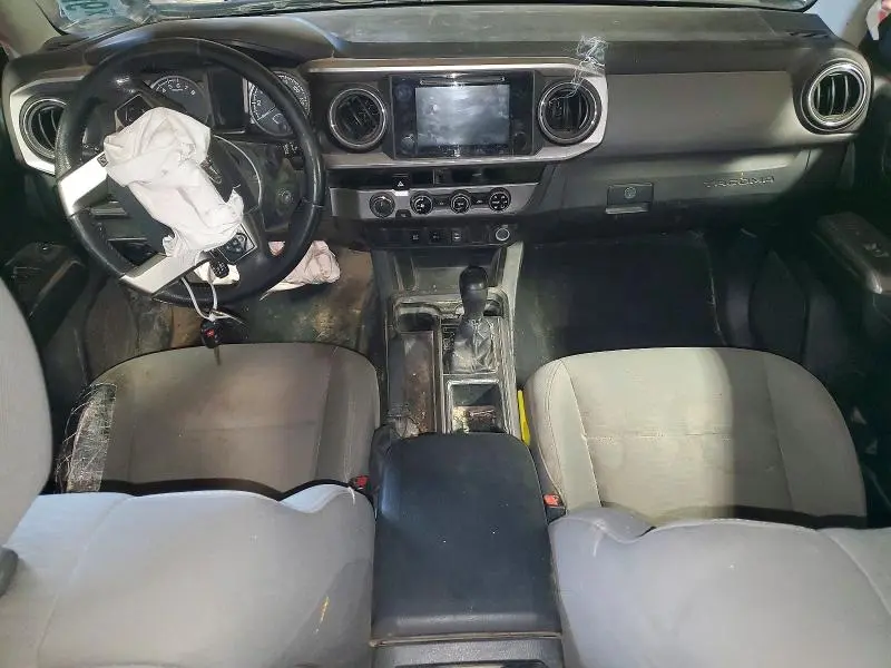 2017 TOYOTA TACOMA SR5 V6  