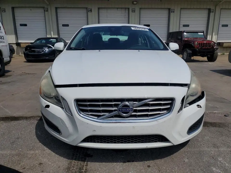 2013 VOLVO S60 T5  