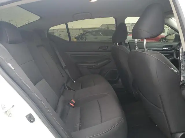 2024 NISSAN ALTIMA SV  
