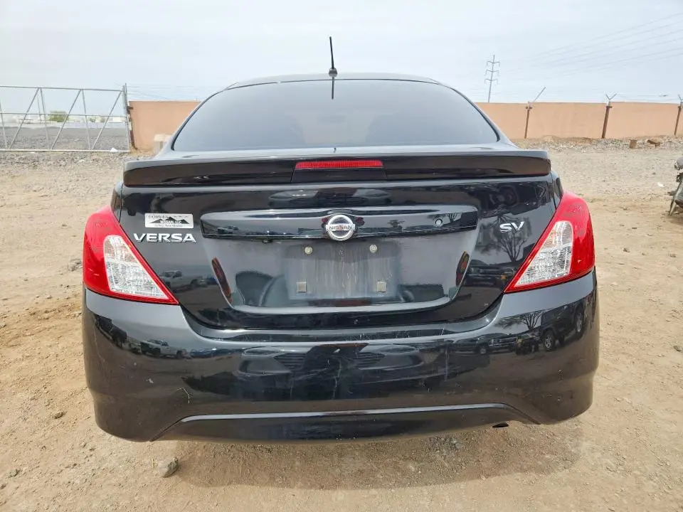 2018 NISSAN VERSA SV  