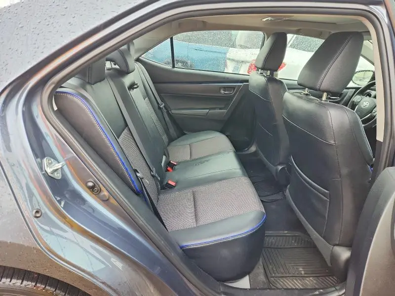 2017 TOYOTA COROLLA SE  