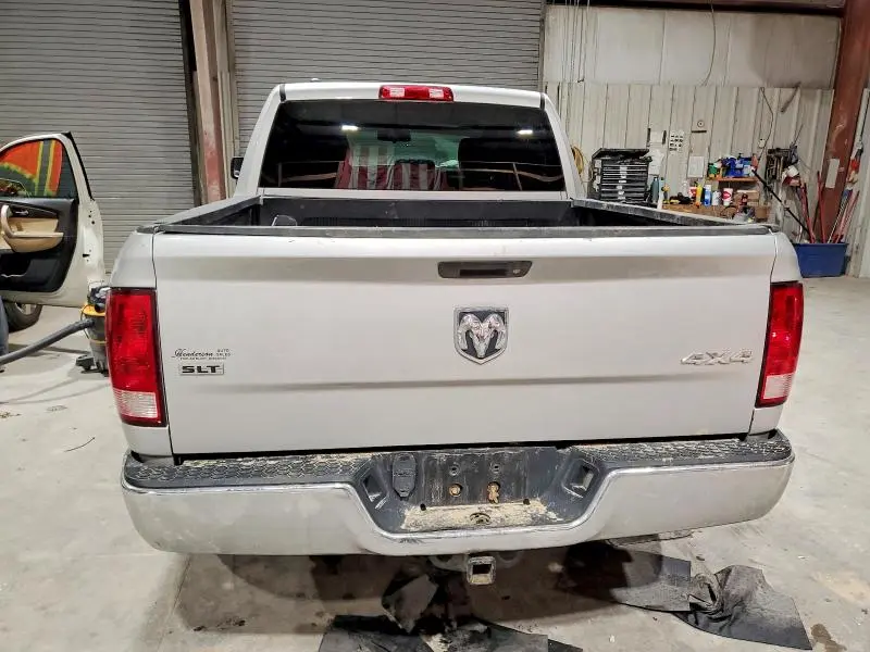 2015 RAM 1500 SLT  
